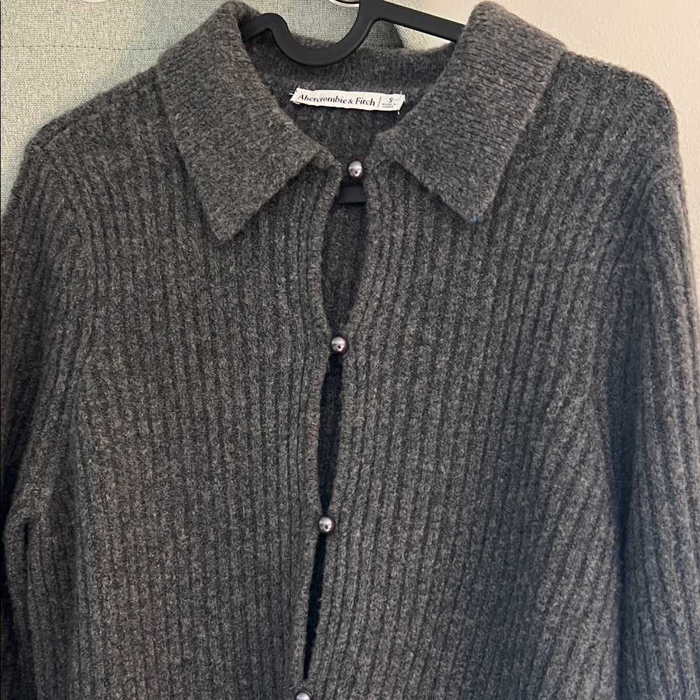 Abercrombie & Fitch Charcoal Cardigan Sweater